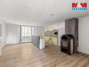 Prodej rodinného domu, Rynholec, nám. 1. máje, 363 m2