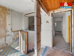 Prodej rodinného domu, Rynholec, nám. 1. máje, 363 m2