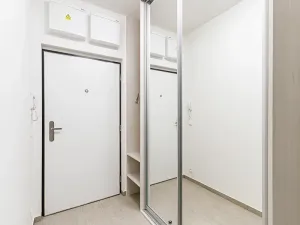 Pronájem bytu 2+kk, Praha - Hloubětín, Waltariho, 55 m2