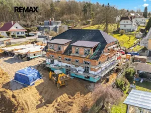 Prodej bytu 3+kk, Praha - Zbraslav, Lesáků, 84 m2