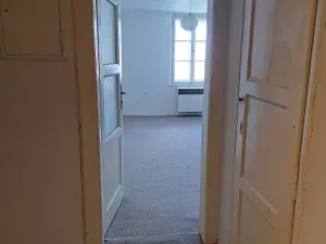 Pronájem bytu 1+kk, Praha - Bubeneč, 30 m2
