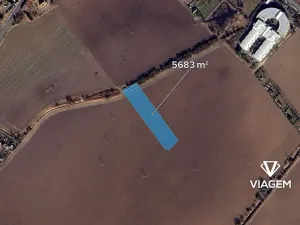 Prodej podílu pole, Kroměříž, 1420 m2