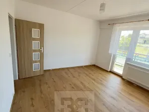 Pronájem bytu 2+kk, Kladno, Vojtěcha Lanny, 56 m2