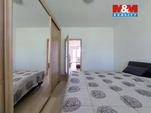 Prodej bytu 3+1, Klášterec nad Ohří - Miřetice u Klášterce nad Ohří, Pod Stadionem, 62 m2