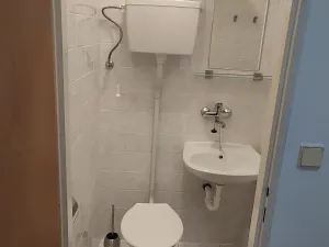 Pronájem bytu 1+1, Brno, Mojmírovo náměstí, 18 m2