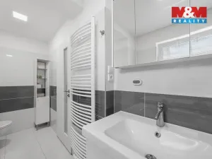 Prodej rodinného domu, Chlumec, Chlumecká, 260 m2