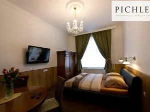 Prodej činžovního domu, Karlovy Vary, K. Čapka, 525 m2