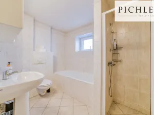 Prodej rodinného domu, Stříbrná, 341 m2