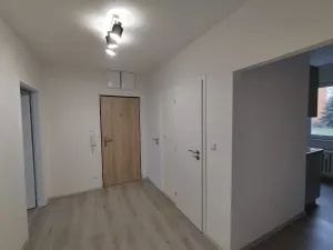 Pronájem bytu 3+1, Praha - Malešice, Počernická, 72 m2