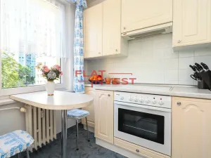 Prodej bytu 2+1, Praha - Kobylisy, Paláskova, 56 m2