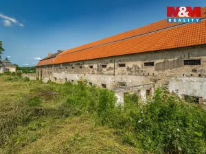 Prodej komerčního pozemku, Zvoleněves, 18500 m2