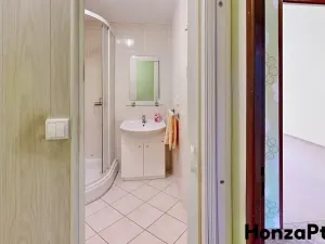 Prodej bytu 3+1, Praha - Prosek, Veltruská, 60 m2