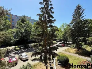 Prodej bytu 3+1, Praha - Prosek, Veltruská, 60 m2