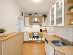 Pronájem bytu 3+1, Plzeň, Politických vězňů, 79 m2