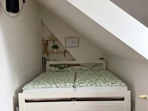 Pronájem bytu 2+kk, Liberec, Hodkovická, 64 m2