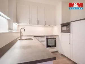 Pronájem bytu 2+kk, Praha, U Hostavického potoka, 72 m2