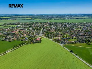 Prodej komerčního pozemku, Hovorčovice, 5254 m2