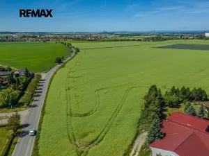 Prodej komerčního pozemku, Hovorčovice, 5254 m2