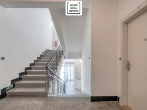 Pronájem bytu 2+kk, Praha - Strašnice, Černokostelecká, 40 m2