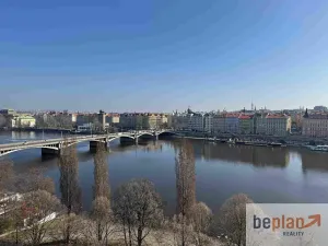 Pronájem bytu 1+1, Praha - Smíchov, Janáčkovo nábřeží, 43 m2