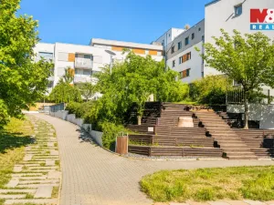 Pronájem bytu 2+kk, Praha - Hloubětín, Kardašovská, 39 m2