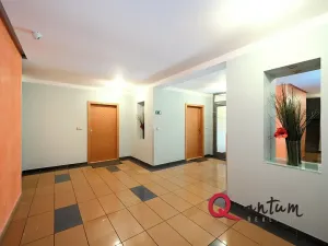 Pronájem bytu 2+kk, Praha - Smíchov, Ke Klimentce, 58 m2
