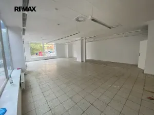 Pronájem obchodního prostoru, Praha - Stodůlky, Sluneční náměstí, 105 m2