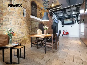 Prodej obchodního prostoru, Praha - Troja, Vřesová, 240 m2