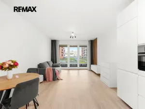 Pronájem bytu 1+kk, Praha - Hloubětín, Poděbradská, 37 m2
