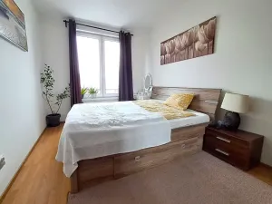 Pronájem bytu 3+kk, Praha - Čakovice, Bermanova, 78 m2