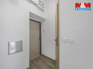 Pronájem bytu 1+1, Trutnov - Poříčí, Voletinská, 48 m2