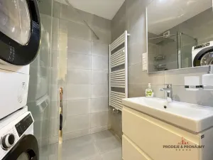 Pronájem bytu 2+1, Praha - Strašnice, Nučická, 70 m2
