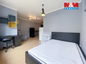 Pronájem bytu 1+kk, Praha - Košíře, Plzeňská, 31 m2