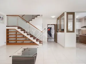 Pronájem rodinného domu, Praha - Dolní Měcholupy, Nad sadem, 204 m2