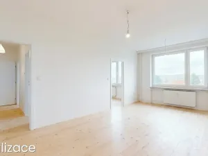 Prodej bytu 3+1, Hrušovany u Brna, Sídliště, 73 m2