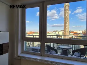 Pronájem bytu 2+kk, Praha - Žižkov, V kapslovně, 58 m2