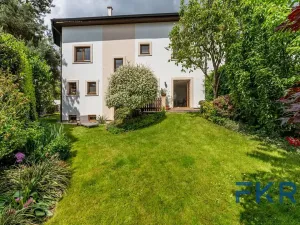 Prodej rodinného domu, Praha - Dolní Počernice, Listopadová, 242 m2
