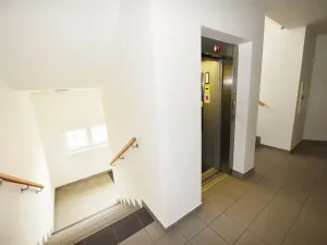 Prodej bytu 3+kk, Praha - Hostivař, náměstí Přátelství, 65 m2
