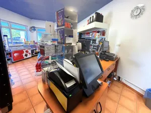 Prodej obchodního prostoru, Kly, 781 m2
