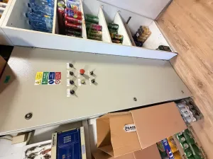 Prodej obchodního prostoru, Kly, 781 m2