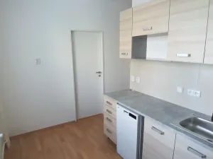 Pronájem bytu 2+1, Praha - Záběhlice, Malovická, 53 m2