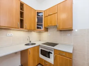 Pronájem bytu 2+kk, Praha - Vinohrady, Krátká, 45 m2