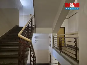 Pronájem bytu 1+kk, Praha - Holešovice, Stupkova, 31 m2
