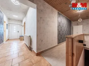 Prodej bytu 5+1, Chlumec nad Cidlinou - Kladruby, 139 m2