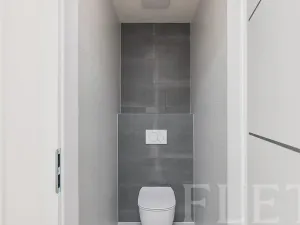 Pronájem bytu 2+kk, Praha - Holešovice, Poupětova, 50 m2