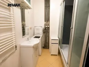 Prodej bytu 2+1, Jindřichův Hradec, Nádražní, 67 m2