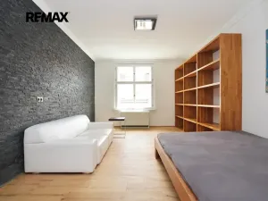 Pronájem bytu 2+1, Praha - Nové Město, Ladova, 65 m2