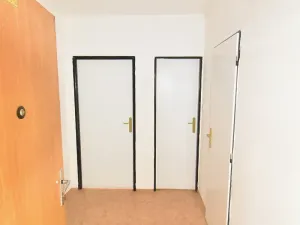 Prodej bytu 3+1, Osek, Hrdlovská, 55 m2