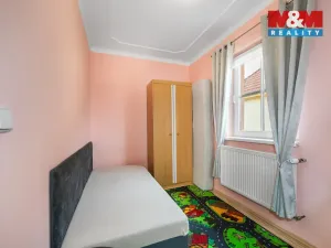 Prodej rodinného domu, Bor, náměstí Republiky, 197 m2