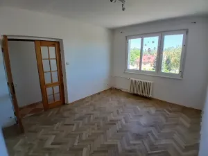 Prodej bytu 2+1, Cheb, Jungmannova, 54 m2